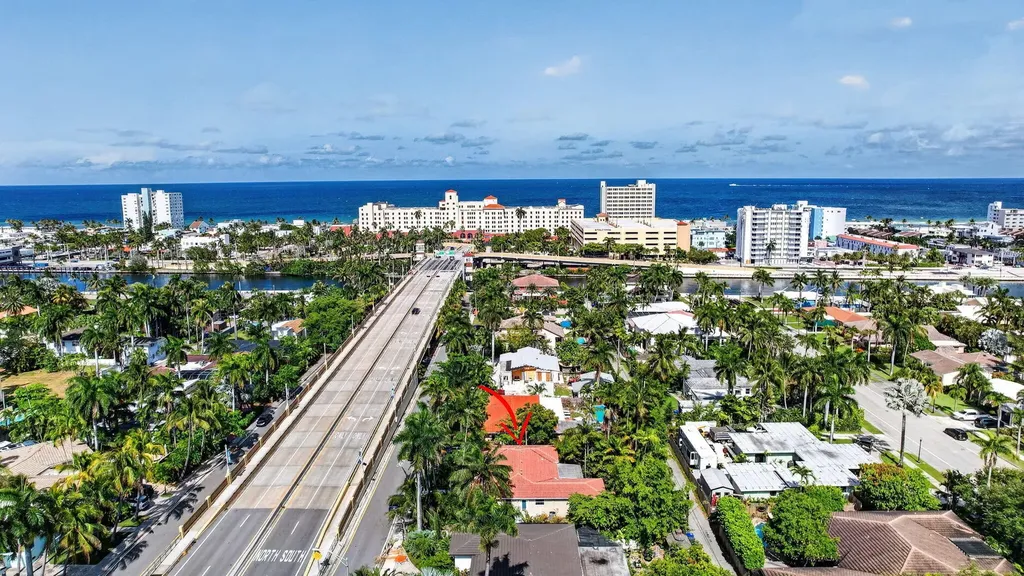 742 Hollywood Boulevard Hollywood FL 33019