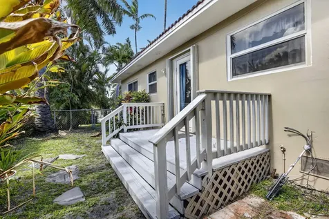 742 Hollywood Boulevard Hollywood FL 33019