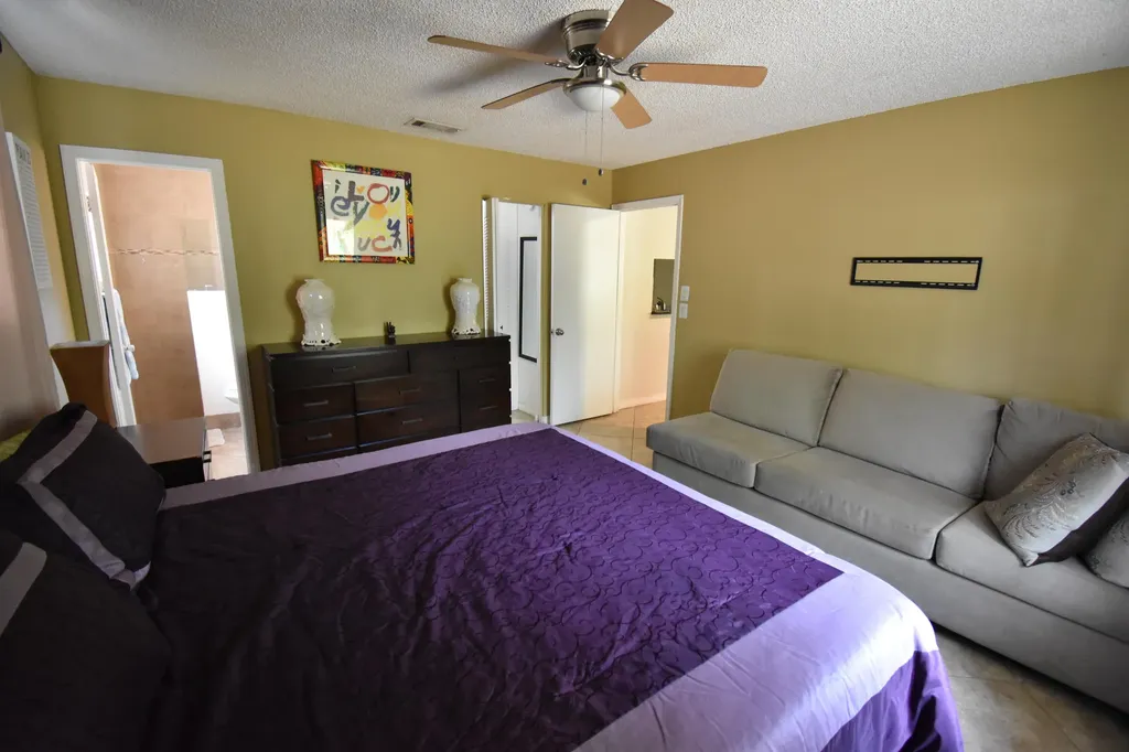 9426 Southampton Place Boca Raton FL 33434