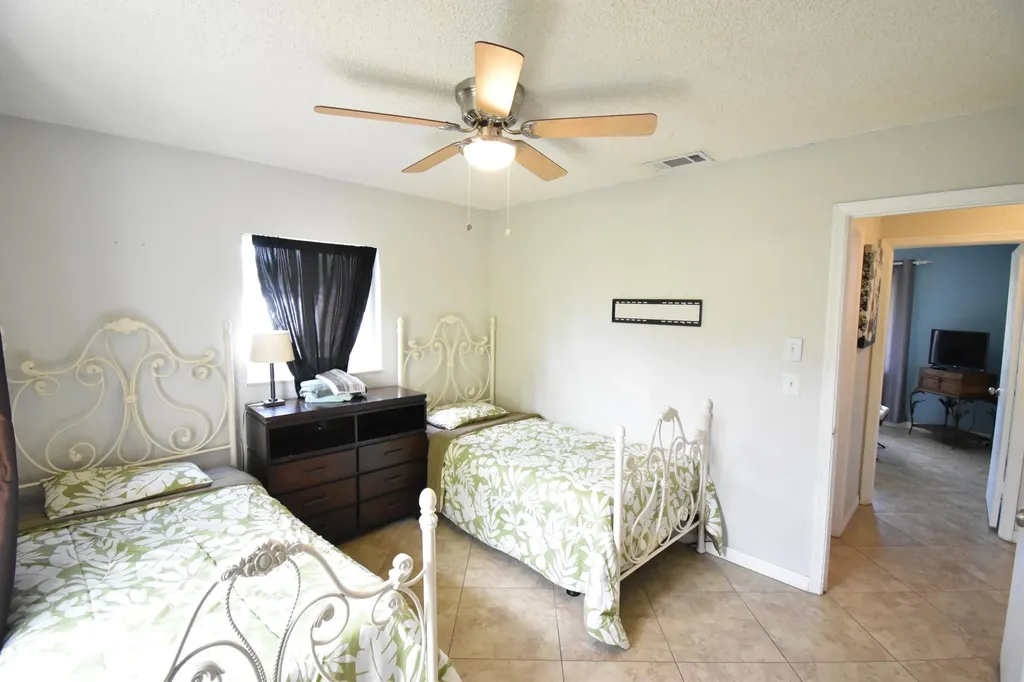 9426 Southampton Place Boca Raton FL 33434