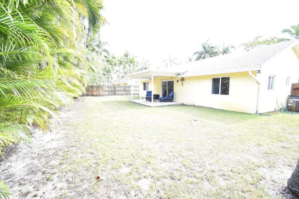 9426 Southampton Place Boca Raton FL 33434