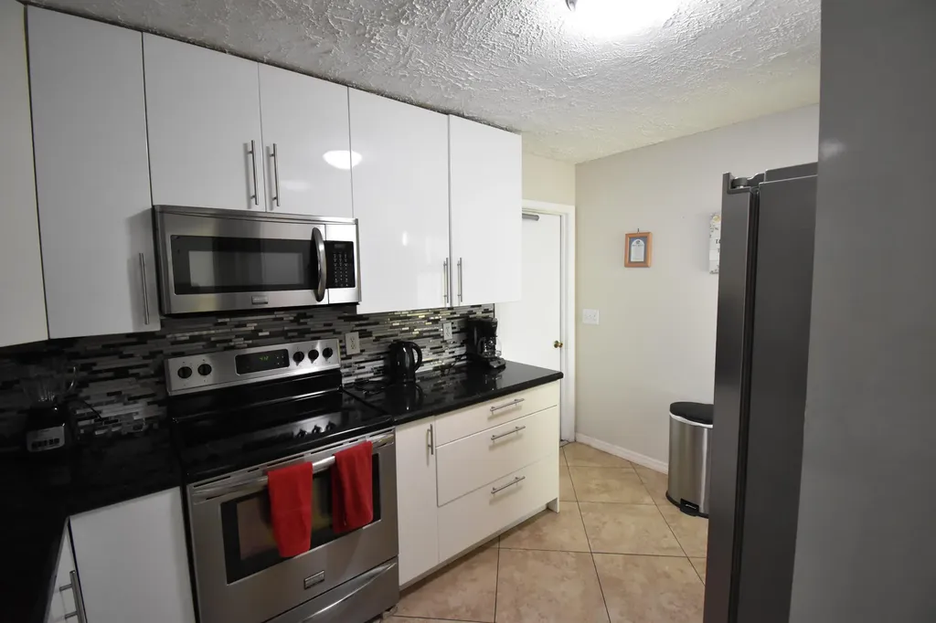 9426 Southampton Place Boca Raton FL 33434