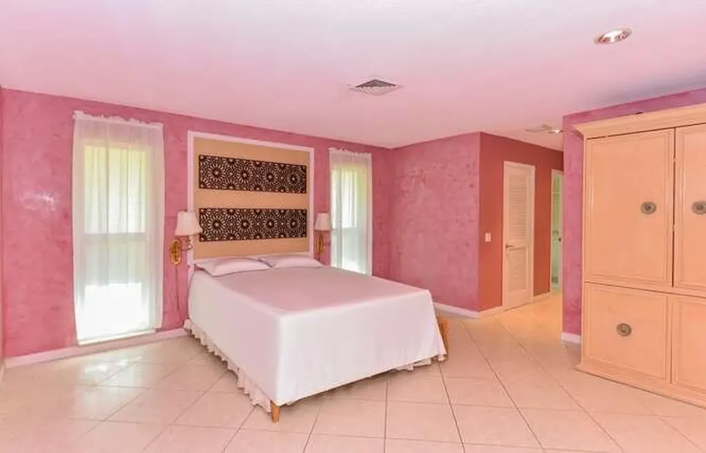 437 French Royale Circle Atlantis FL 33462