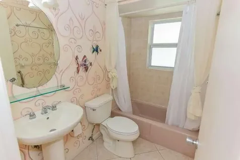 437 French Royale Circle Atlantis FL 33462