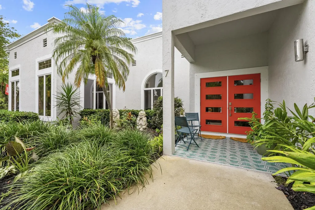 7 Worth Court Sewalls Point FL 34996