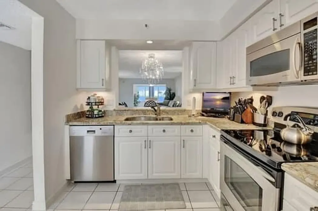 14095 Royal Vista Drive Delray Beach FL 33484