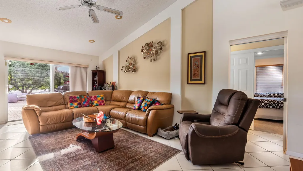 3171 Overlook Road Davie FL 33328