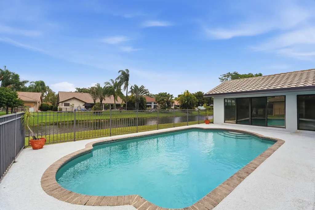 12177 NW 1st Street Coral Springs FL 33071