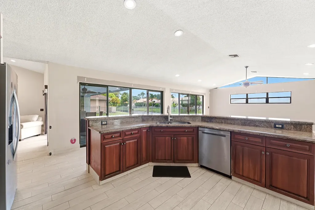 12177 NW 1st Street Coral Springs FL 33071