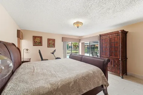 12177 NW 1st Street Coral Springs FL 33071