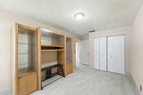 12177 NW 1st Street Coral Springs FL 33071