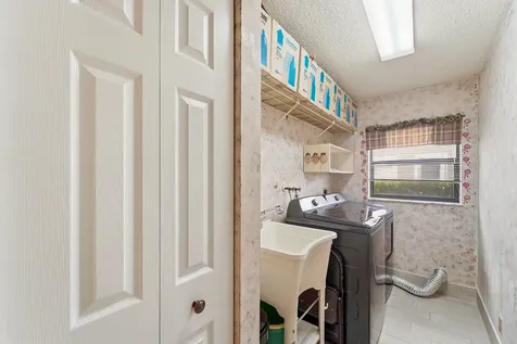 12177 NW 1st Street Coral Springs FL 33071