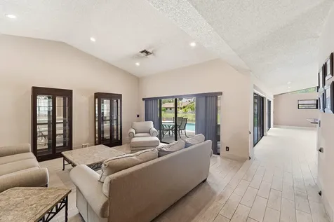 12177 NW 1st Street Coral Springs FL 33071