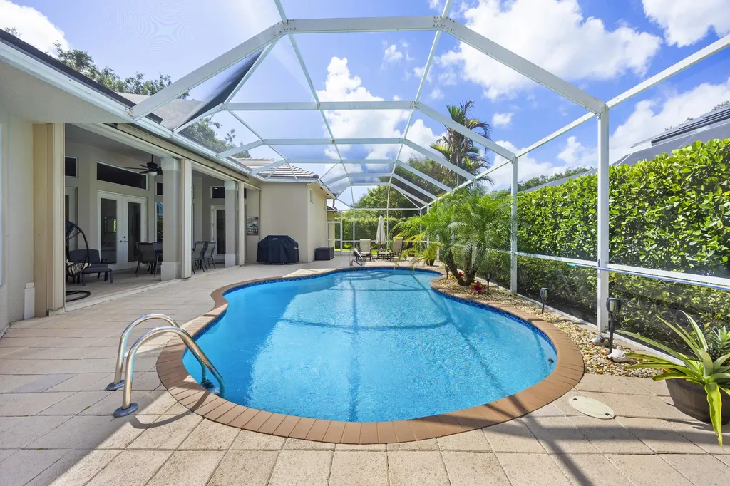19044 SE Jupiter River Drive Jupiter FL 33458