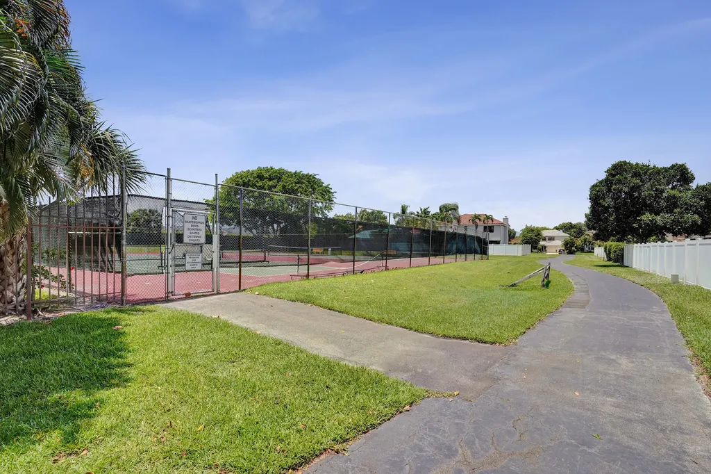 6817 Barnwell Drive Boynton Beach FL 33437