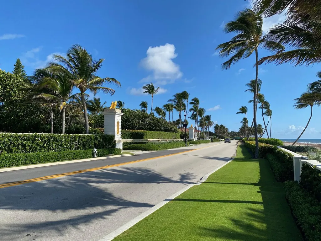 109 Via Vizcaya Palm Beach FL 33480