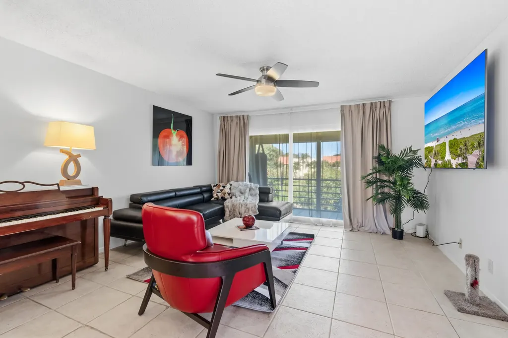 2700 Fiore Way Delray Beach FL 33445