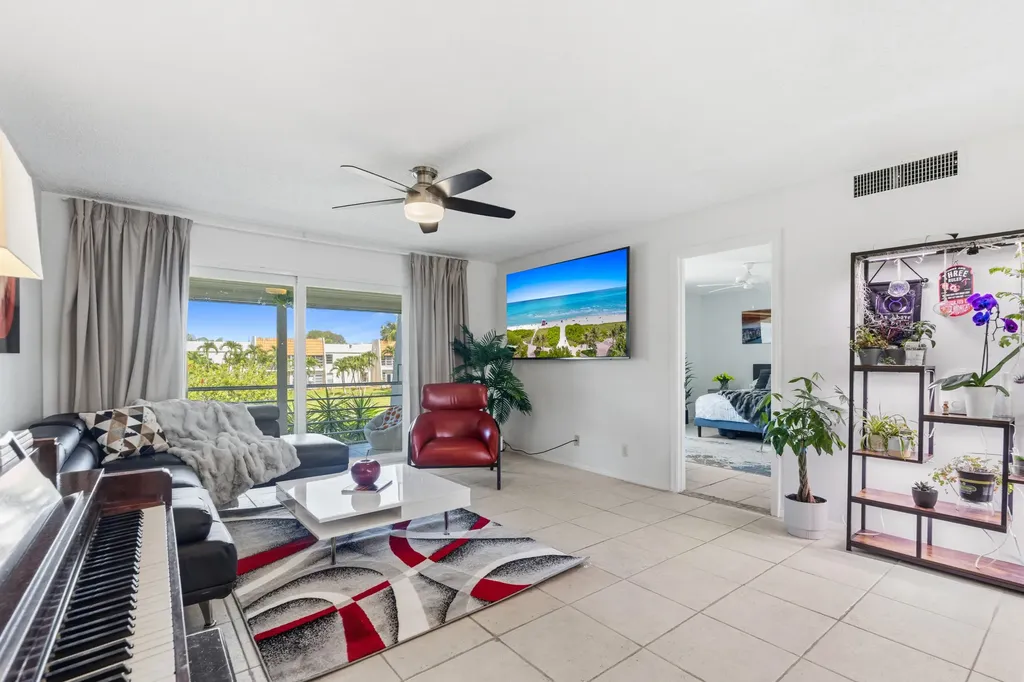2700 Fiore Way Delray Beach FL 33445