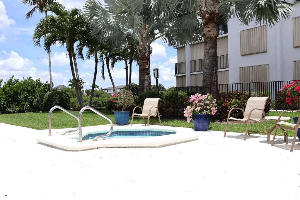 3545 S Ocean Boulevard South Palm Beach FL 33480