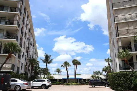 3545 S Ocean Boulevard South Palm Beach FL 33480