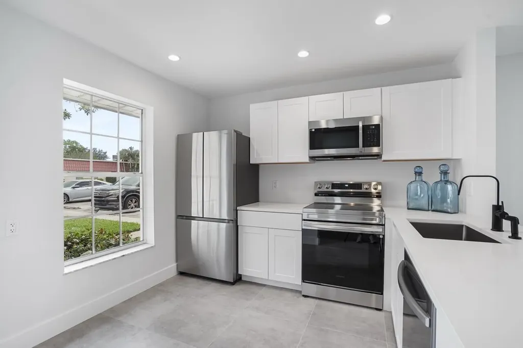 737 Nantucket Circle Lake Worth FL 33467