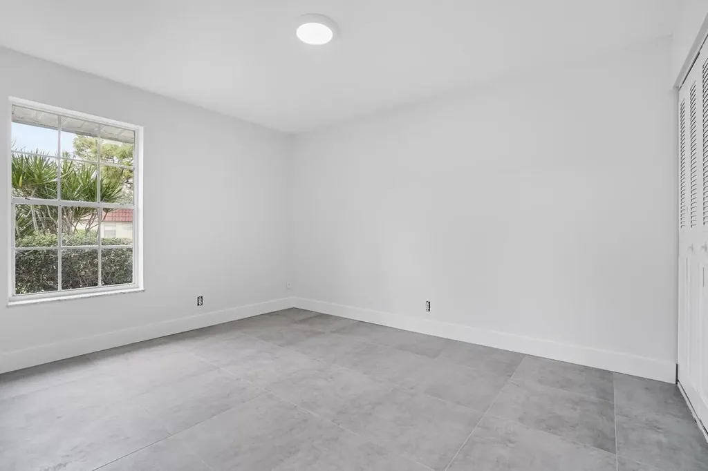 737 Nantucket Circle Lake Worth FL 33467