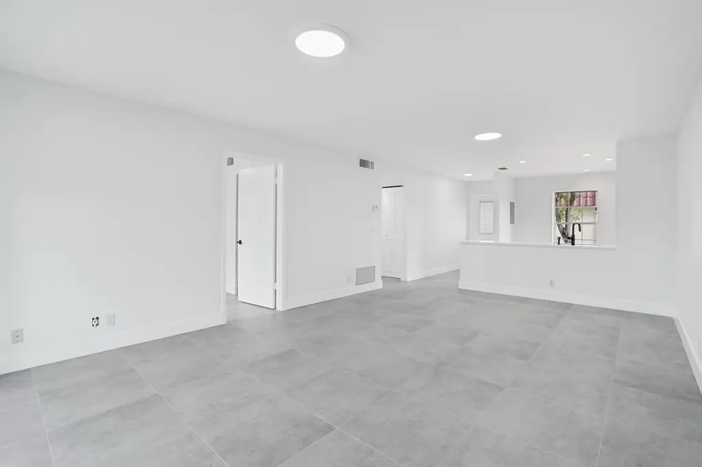 737 Nantucket Circle Lake Worth FL 33467