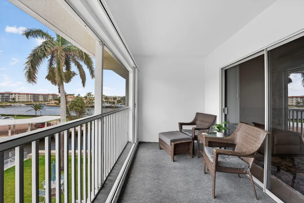 1166 Hillsboro Hillsboro Beach FL 33062