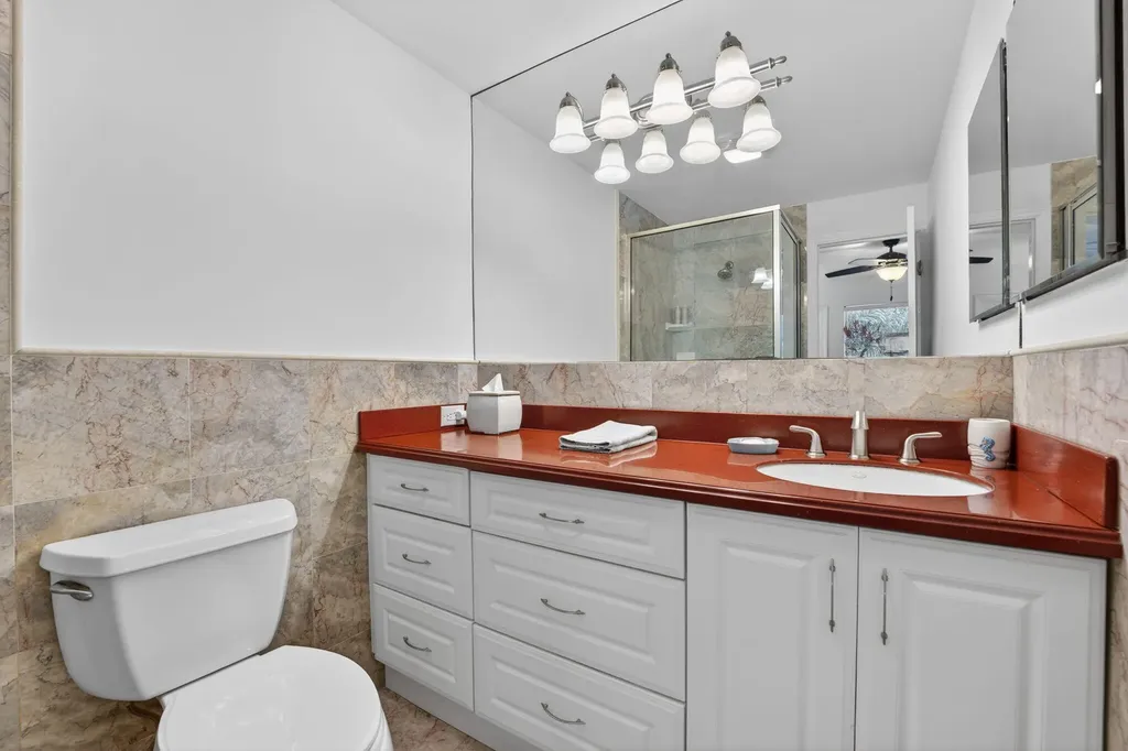 1166 Hillsboro Hillsboro Beach FL 33062