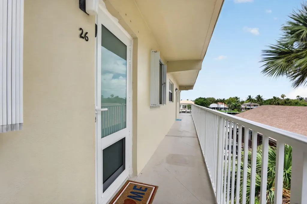 1166 Hillsboro Hillsboro Beach FL 33062