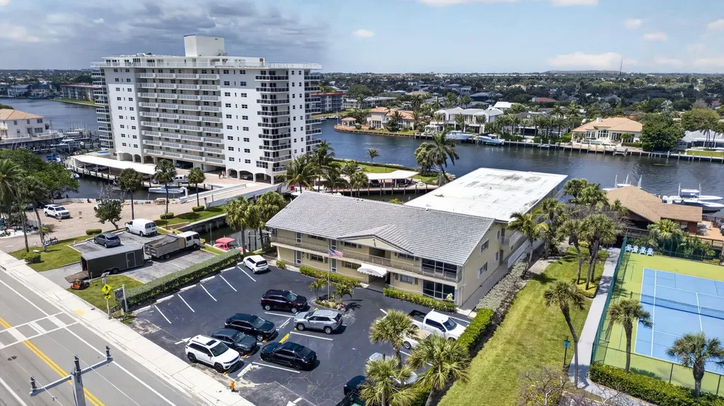 1166 Hillsboro Hillsboro Beach FL 33062