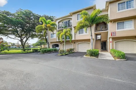 600 Crestwood Court N Royal Palm Beach FL 33411