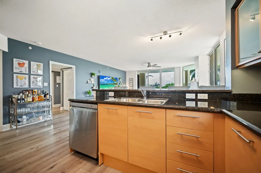 2001 N Ocean Boulevard Fort Lauderdale FL 33305
