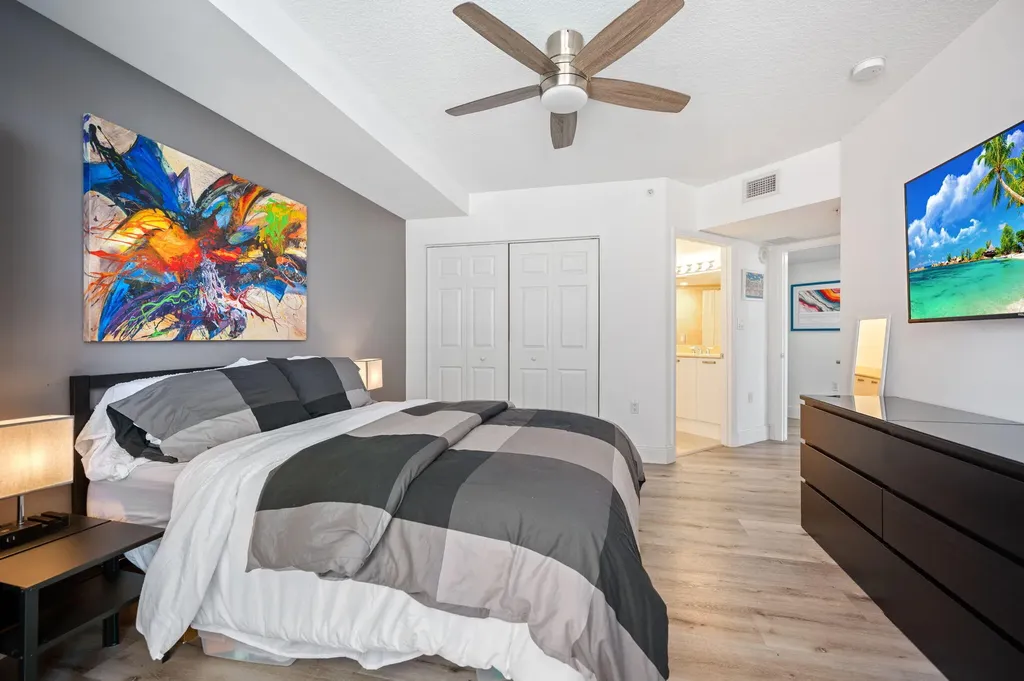 2001 N Ocean Boulevard Fort Lauderdale FL 33305