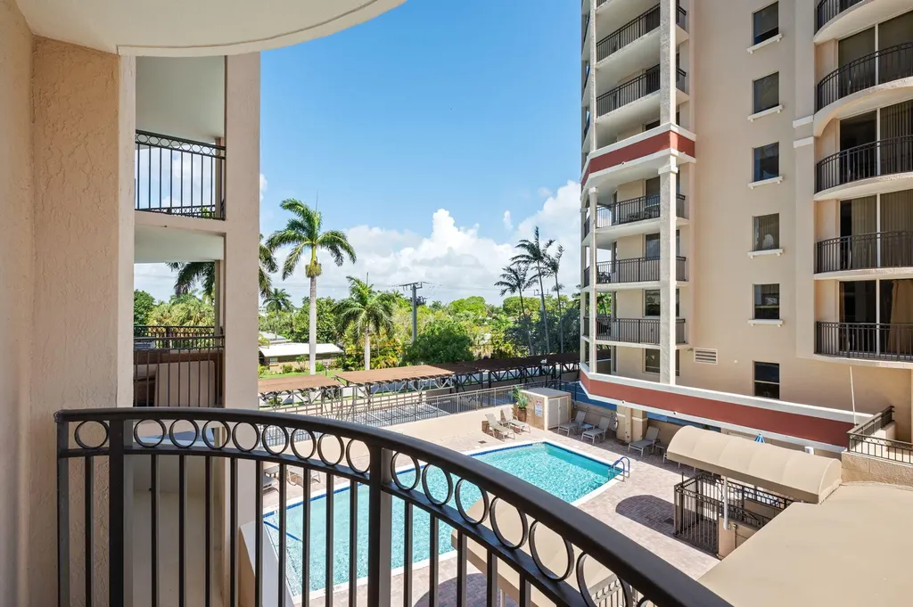 2001 N Ocean Boulevard Fort Lauderdale FL 33305