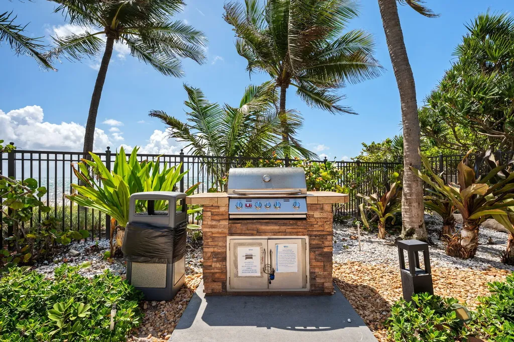 2001 N Ocean Boulevard Fort Lauderdale FL 33305
