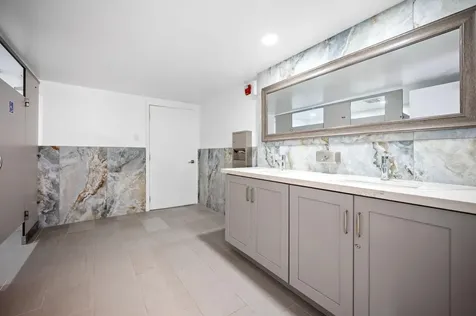 2001 N Ocean Boulevard Fort Lauderdale FL 33305