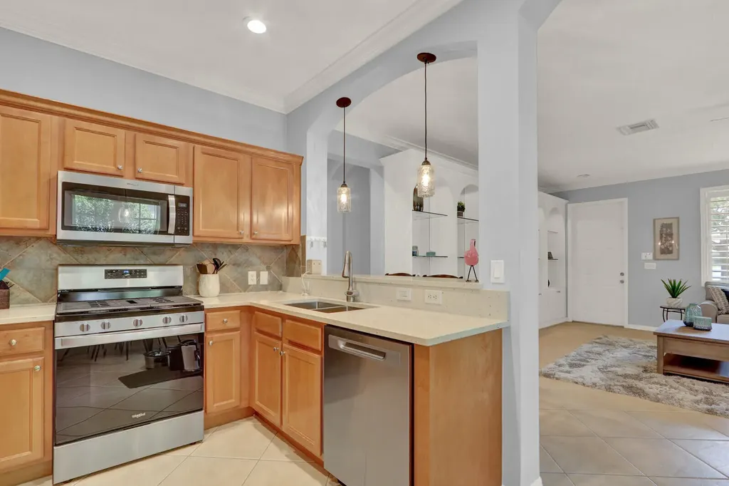 196 Evergrene Parkway Palm Beach Gardens FL 33410