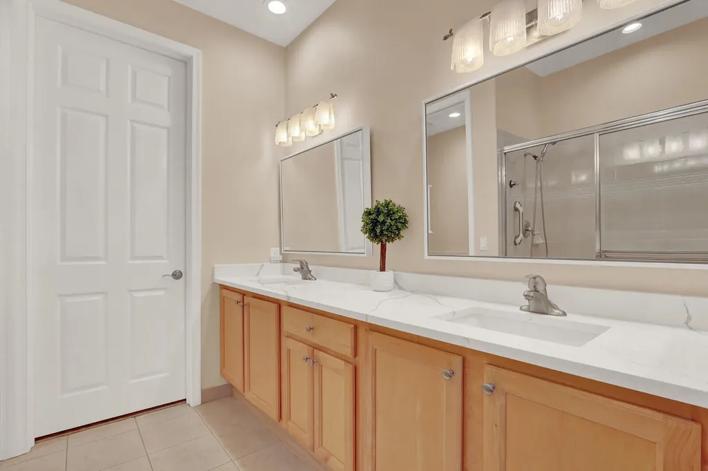 196 Evergrene Parkway Palm Beach Gardens FL 33410