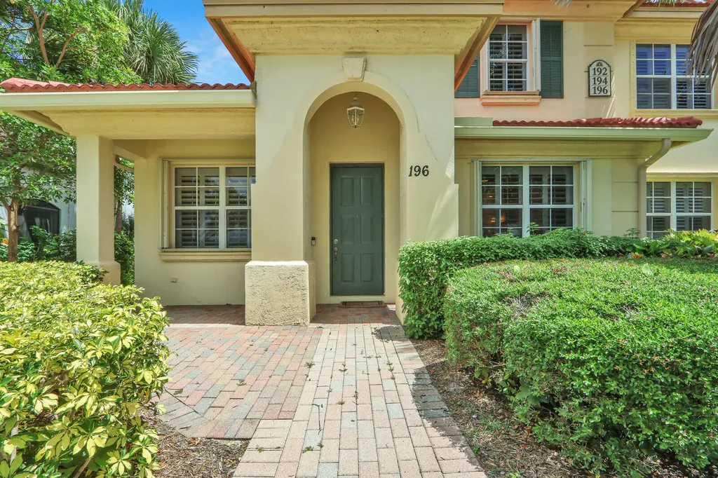 196 Evergrene Parkway Palm Beach Gardens FL 33410