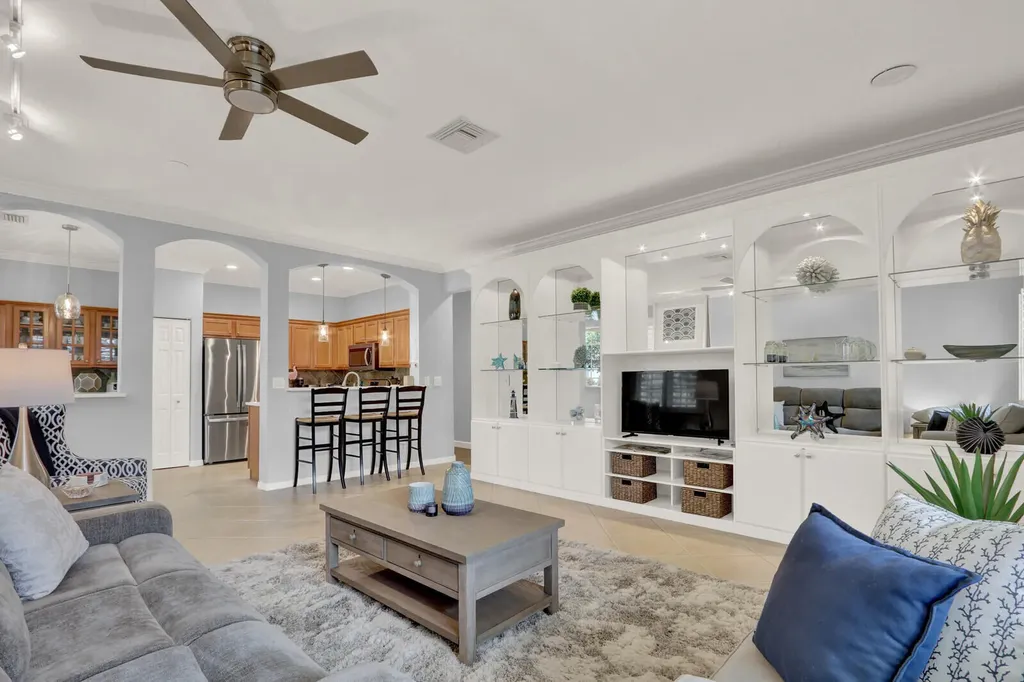 196 Evergrene Parkway Palm Beach Gardens FL 33410