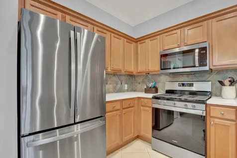 196 Evergrene Parkway Palm Beach Gardens FL 33410