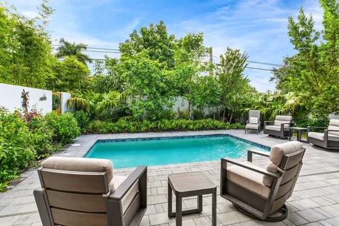 917 NE 8th Avenue Delray Beach FL 33483