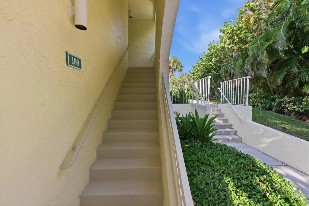 109 Mainsail Circle Jupiter FL 33477