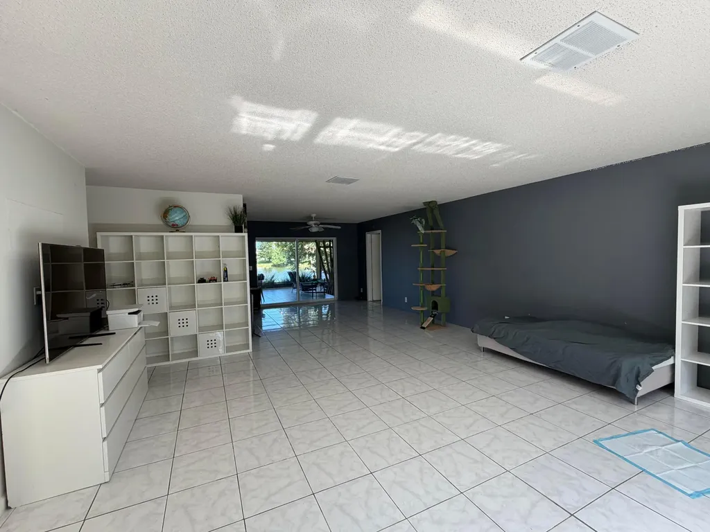 2554 SW 23rd Cranbrook Drive Boynton Beach FL 33436