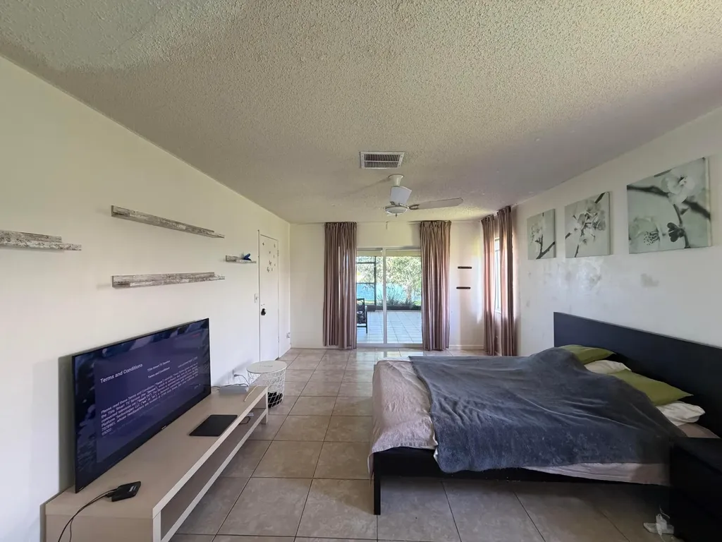 2554 SW 23rd Cranbrook Drive Boynton Beach FL 33436