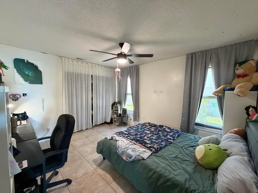 2554 SW 23rd Cranbrook Drive Boynton Beach FL 33436