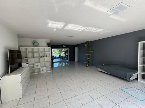 2554 SW 23rd Cranbrook Drive Boynton Beach FL 33436