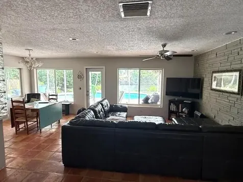 3560 Lloyd Drive Oakland Park FL 33309