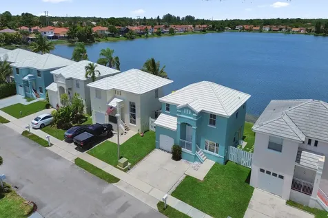 6733 Bayfront Drive Margate FL 33063